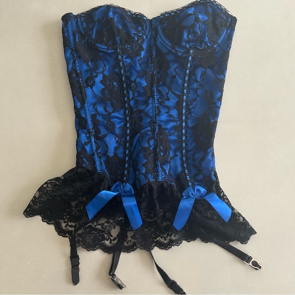 Frederick's of Hollywood Black and Blue Lace Bustier